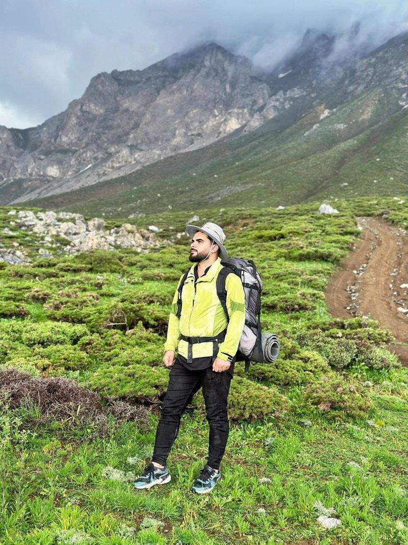 Harbour Peak Hiking Co. 4